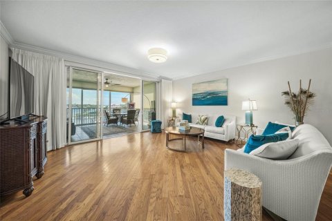 Condominio en venta en Sarasota, Florida, 2 dormitorios, 177.91 m2 № 2093917 - foto 19