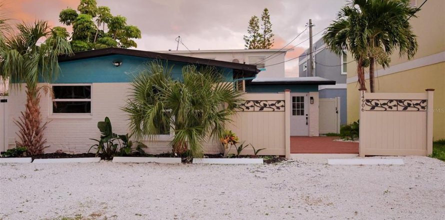 Appartement à Madeira Beach, Floride 1 chambre, 53.33 m2 № 2386339
