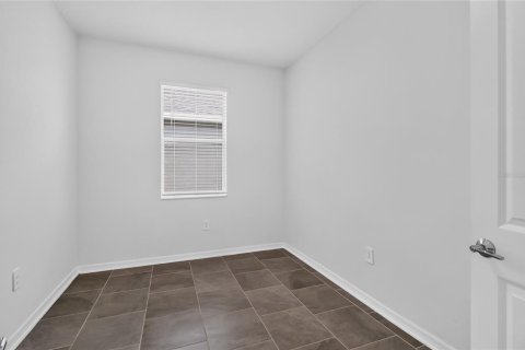 House in Winter Haven, Florida 3 bedrooms, 193.24 sq.m. № 2142771 - photo 26