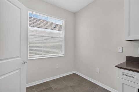 House in Winter Haven, Florida 3 bedrooms, 193.24 sq.m. № 2142771 - photo 16