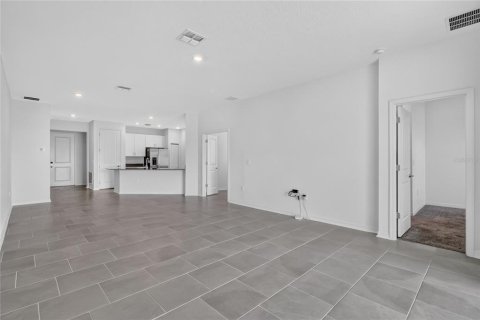 House in Winter Haven, Florida 3 bedrooms, 193.24 sq.m. № 2142771 - photo 20