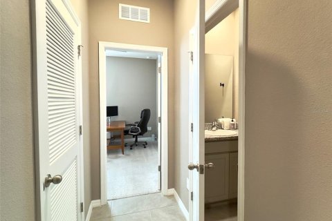 Casa en alquiler en Brooksville, Florida, 4 dormitorios, 189.99 m2 № 1792247 - foto 9