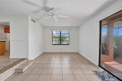 Adosado en venta en Pembroke Pines, Florida, 4 dormitorios, 150.13 m2 № 1748007 - foto 27