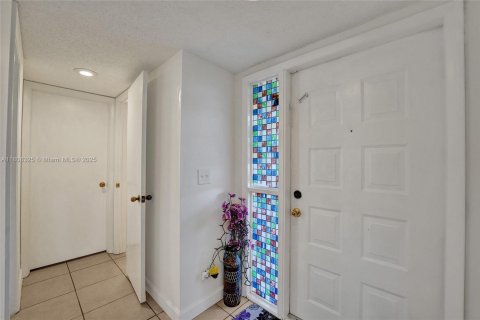 Adosado en venta en Pembroke Pines, Florida, 4 dormitorios, 150.13 m2 № 1748007 - foto 6