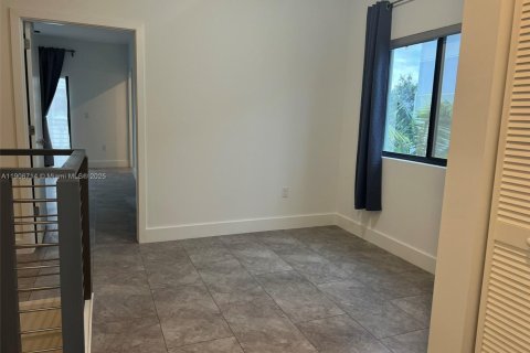 Townhouse in Plantation, Florida 3 bedrooms, 155.33 sq.m. № 1968399 - photo 21