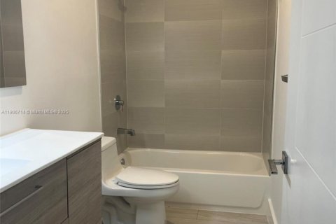 Townhouse in Plantation, Florida 3 bedrooms, 155.33 sq.m. № 1968399 - photo 28