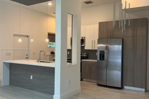 Townhouse in Plantation, Florida 3 bedrooms, 155.33 sq.m. № 1968399 - photo 10