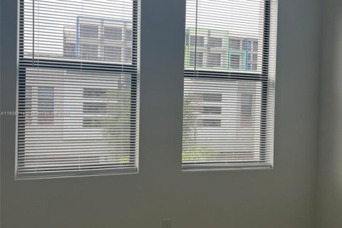 Townhouse in Plantation, Florida 3 bedrooms, 155.33 sq.m. № 1968399 - photo 24