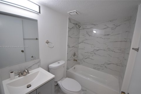 Condominio en venta en Homestead, Florida, 2 dormitorios, 76.37 m2 № 1972579 - foto 9