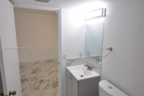 Condominio en venta en Homestead, Florida, 2 dormitorios, 76.37 m2 № 1972579 - foto 11