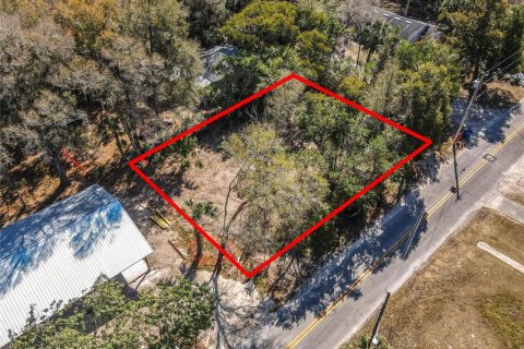 Terreno en DeLand, Florida № 2092473