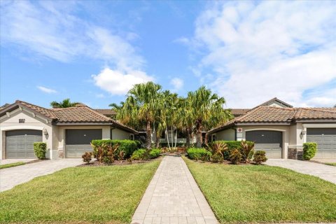 Condominio en Bradenton, Florida, 2 dormitorios № 2152302