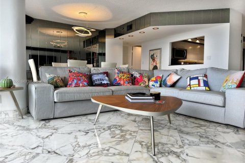 Copropriété à louer à Aventura, Floride: 2 chambres, 141.3 m2 № 2387130 - photo 14