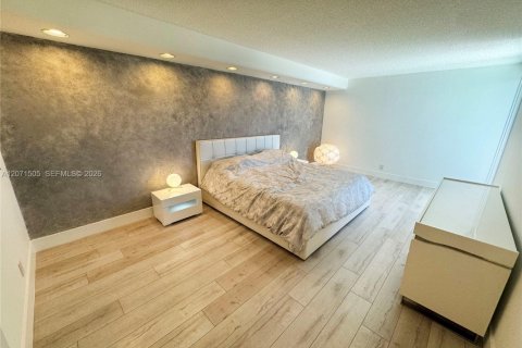 Copropriété à louer à Aventura, Floride: 2 chambres, 141.3 m2 № 2387130 - photo 28