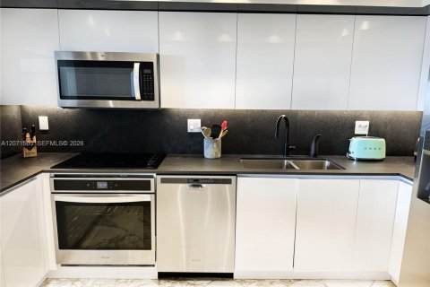 Copropriété à louer à Aventura, Floride: 2 chambres, 141.3 m2 № 2387130 - photo 3