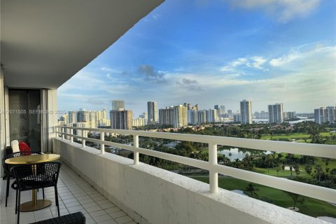 Copropriété à louer à Aventura, Floride: 2 chambres, 141.3 m2 № 2387130 - photo 23