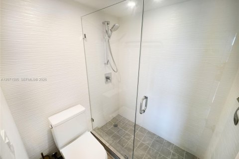 Copropriété à louer à Aventura, Floride: 2 chambres, 141.3 m2 № 2387130 - photo 18