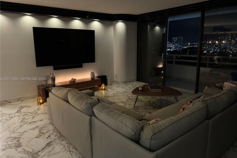 Copropriété à louer à Aventura, Floride: 2 chambres, 141.3 m2 № 2387130 - photo 26
