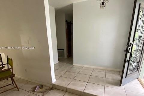 Land in Palmetto Bay, Florida № 1928890 - photo 5