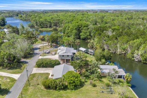 Villa ou maison à vendre à Yankeetown, Floride: 3 chambres, 180.32 m2 № 2103191 - photo 4