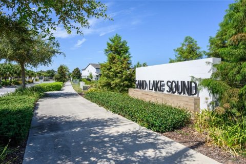 Casa en venta en Orlando, Florida, 5 dormitorios, 328.87 m2 № 1877488 - foto 4