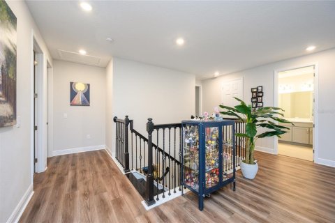Casa en venta en Orlando, Florida, 5 dormitorios, 328.87 m2 № 1877488 - foto 25