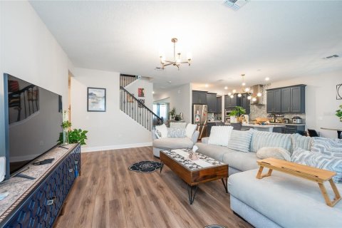Casa en venta en Orlando, Florida, 5 dormitorios, 328.87 m2 № 1877488 - foto 20
