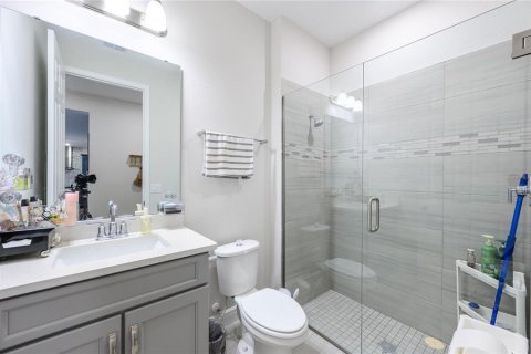 Casa en venta en Orlando, Florida, 5 dormitorios, 328.87 m2 № 1877488 - foto 24