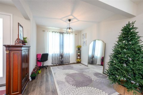 Casa en venta en Orlando, Florida, 5 dormitorios, 328.87 m2 № 1877488 - foto 9