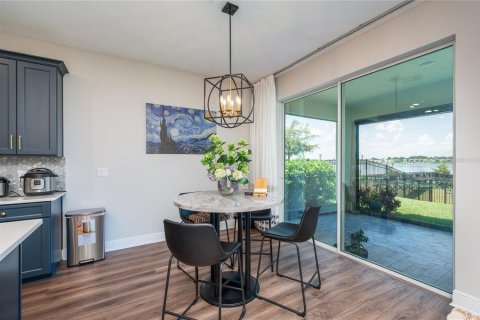 Casa en venta en Orlando, Florida, 5 dormitorios, 328.87 m2 № 1877488 - foto 14