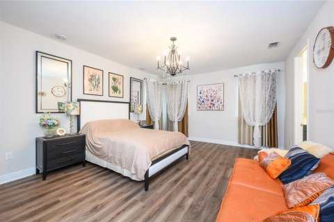 Casa en venta en Orlando, Florida, 5 dormitorios, 328.87 m2 № 1877488 - foto 29