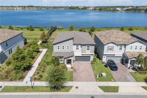 Casa en venta en Orlando, Florida, 5 dormitorios, 328.87 m2 № 1877488 - foto 1