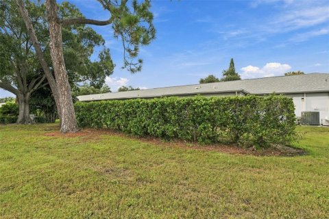 Copropriété à vendre à Seminole, Floride: 2 chambres, 127.74 m2 № 2387621 - photo 17