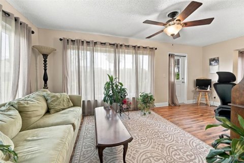 Copropriété à vendre à Seminole, Floride: 2 chambres, 127.74 m2 № 2387621 - photo 10