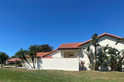 House in Bradenton, Florida 3 bedrooms, 205.96 sq.m. № 228713 - photo 9