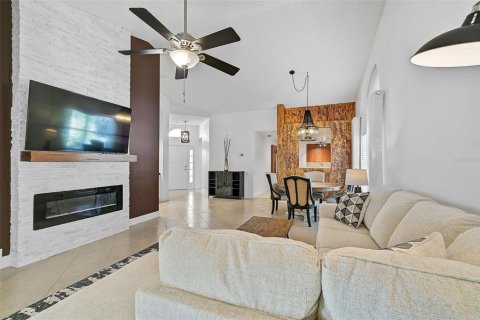 House in Bradenton, Florida 3 bedrooms, 205.96 sq.m. № 228713 - photo 22