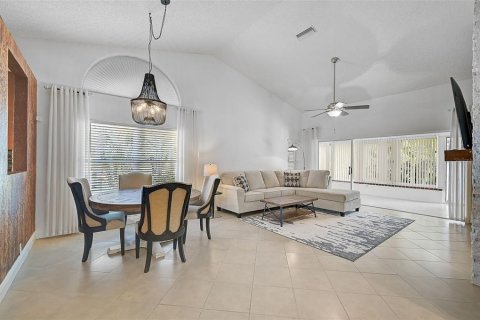 House in Bradenton, Florida 3 bedrooms, 205.96 sq.m. № 228713 - photo 19