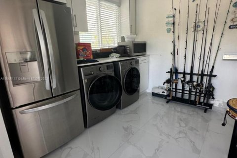 Снять в аренду виллу или дом в Ки-Ларго, Флорида 3 спальни, 183.11м2, № 1933857 - фото 6