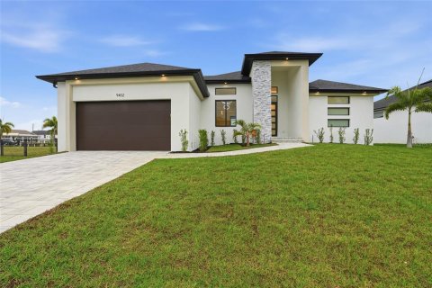 Villa ou maison à Port Charlotte, Floride 4 chambres, 175.96 m2 № 2141596