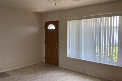 House in North Port, Florida 2 bedrooms, 100.24 sq.m. № 1849798 - photo 4