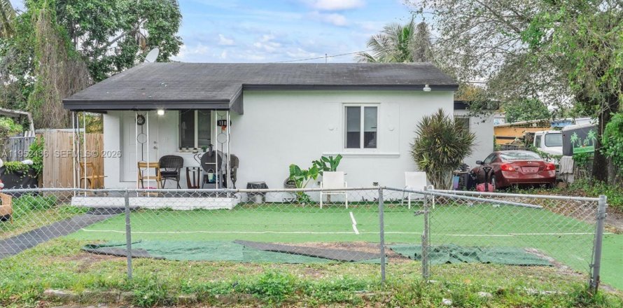 Villa ou maison à Miami, Floride 3 chambres, 117.61 m2 № 2008829