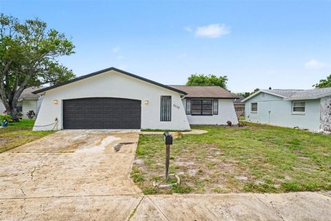 House in Port Richey, Florida 3 bedrooms, 110 sq.m. № 2156603