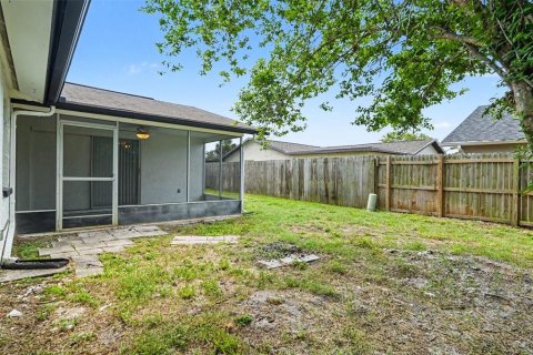 House in Port Richey, Florida 3 bedrooms, 110 sq.m. № 2156603 - photo 15