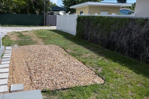 Propiedad comercial en venta en Hollywood, Florida, 144.74 m2 № 1955862 - foto 5