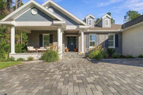 Villa ou maison à Brooksville, Floride 3 chambres, 242.01 m2 № 2416545