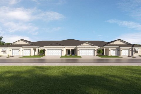 Купить виллу или дом в Сан-Антонио, Флорида 6 комнат, 129.88м2, № 1866351 - фото 1