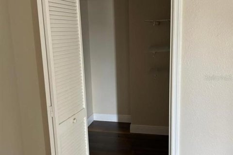 Townhouse in Lakeland, Florida 2 bedrooms, 109.35 sq.m. № 2236668 - photo 12