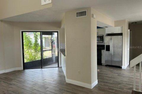 Townhouse in Lakeland, Florida 2 bedrooms, 109.35 sq.m. № 2236668