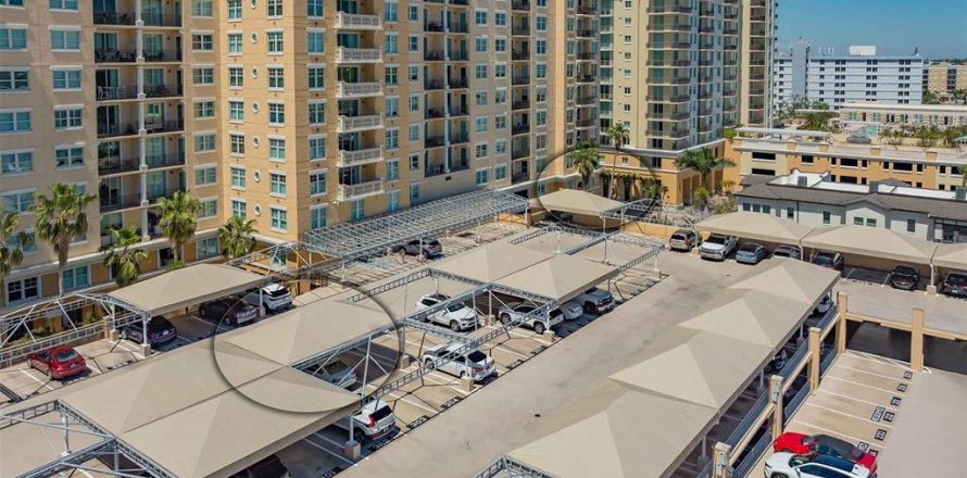 Condominio en Sarasota, Florida, 2 dormitorios № 1808766