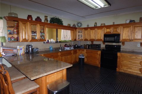 House in Miami, Florida 5 bedrooms, 423.73 sq.m. № 1828748 - photo 7